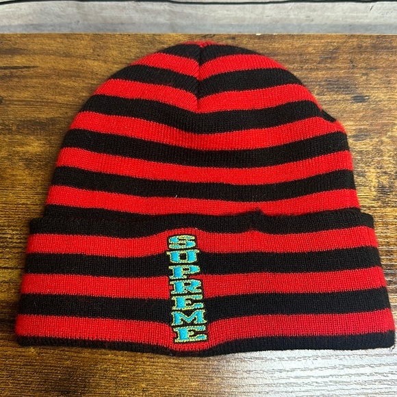 Supreme Vertical‎ Logo Striped Beanie - Picture 1 of 4